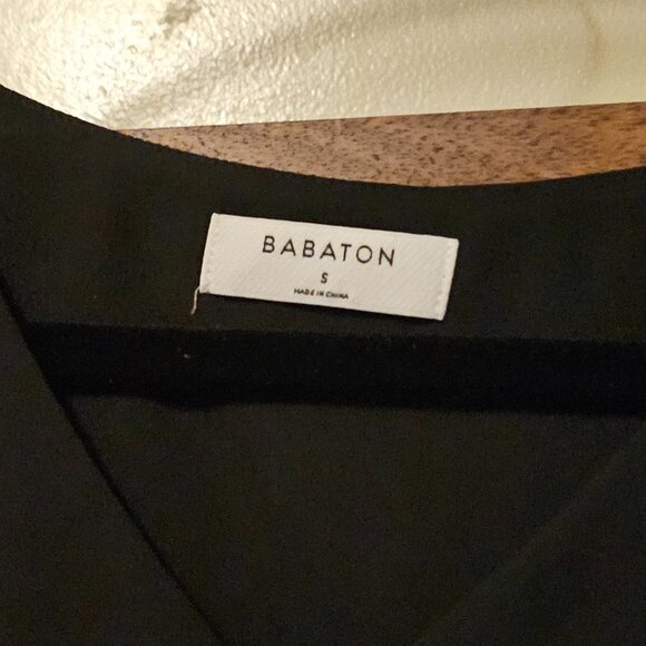 Aritzia Babaton Murphy Black Sleeveless Blouse V-Neck - Picture 4 of 4